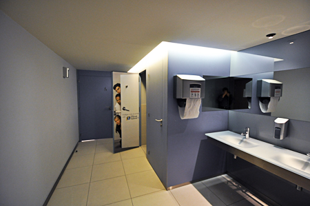 9576754-media_httpdldropboxco_anisy